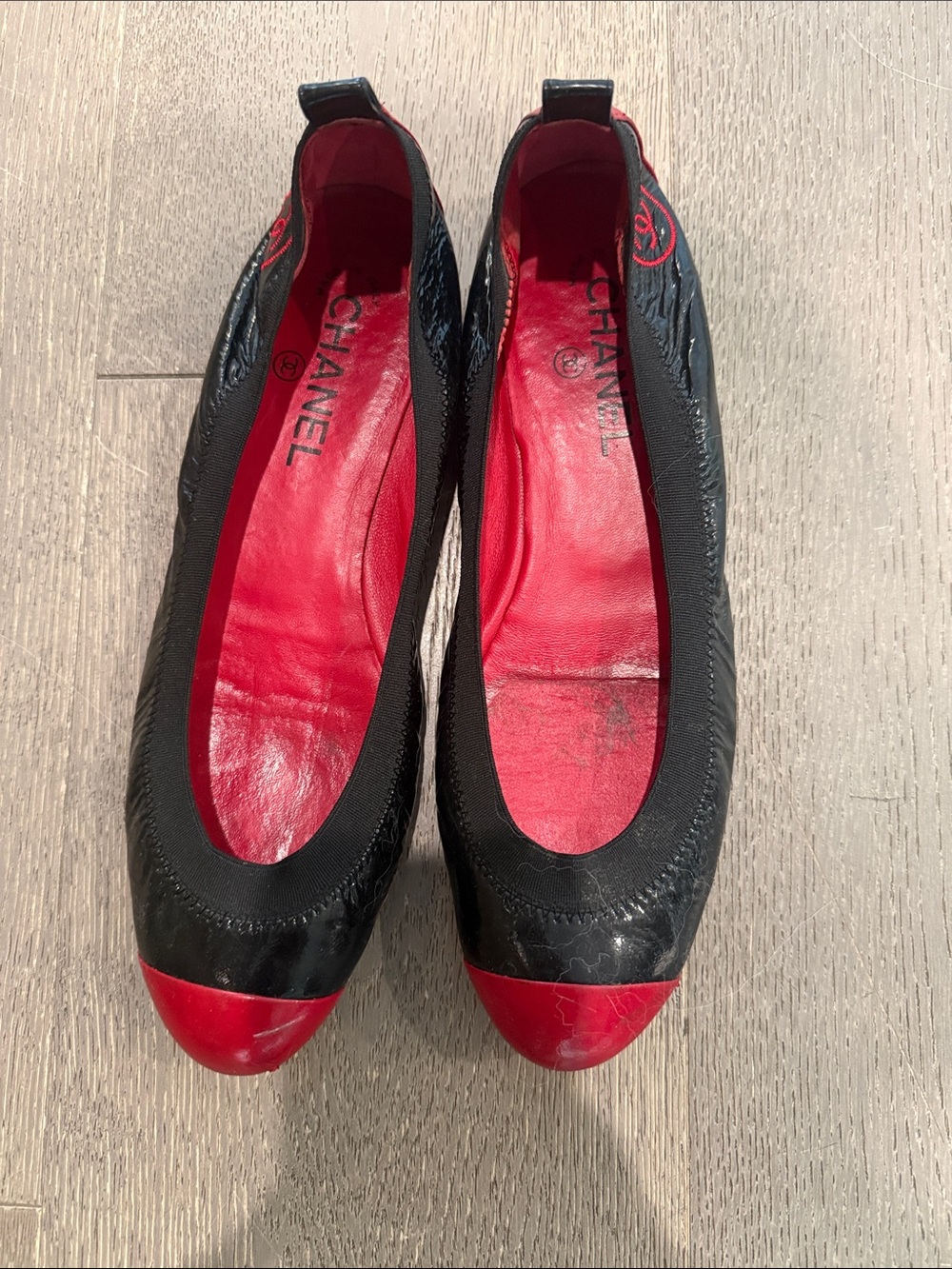 CHANEL Black & Red Cap-Toe Ballet Flats - Picture 2 of 4